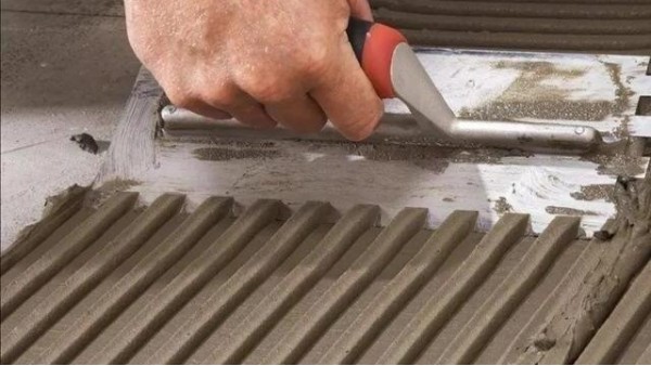 當(dāng)裝修遇到瓷磚膠：避免常見錯誤，貼上牢固的瓷磚！