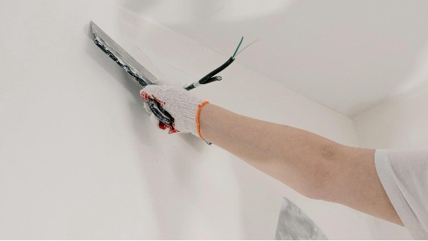 裝修內(nèi)墻刷什么膩子粉？看完這篇就懂了！